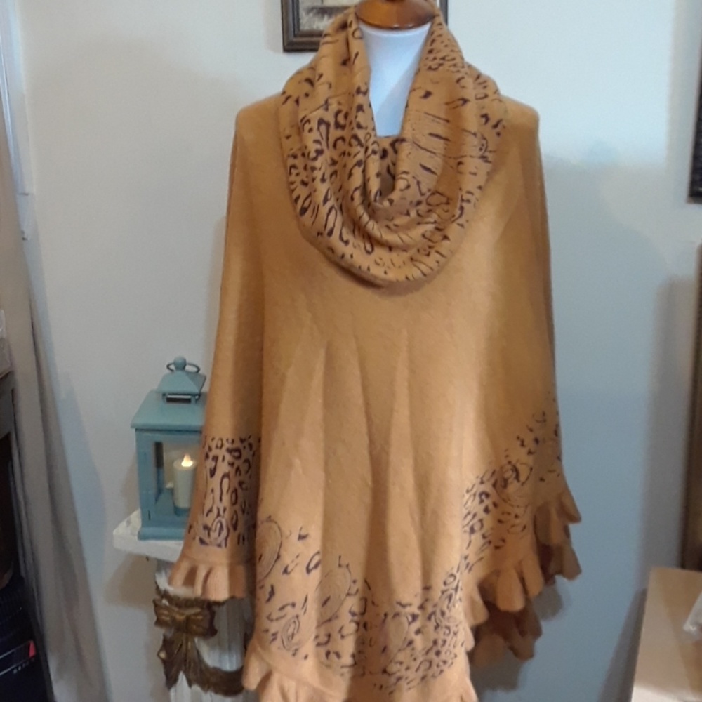 Beautiful Cowl Neck Shawl